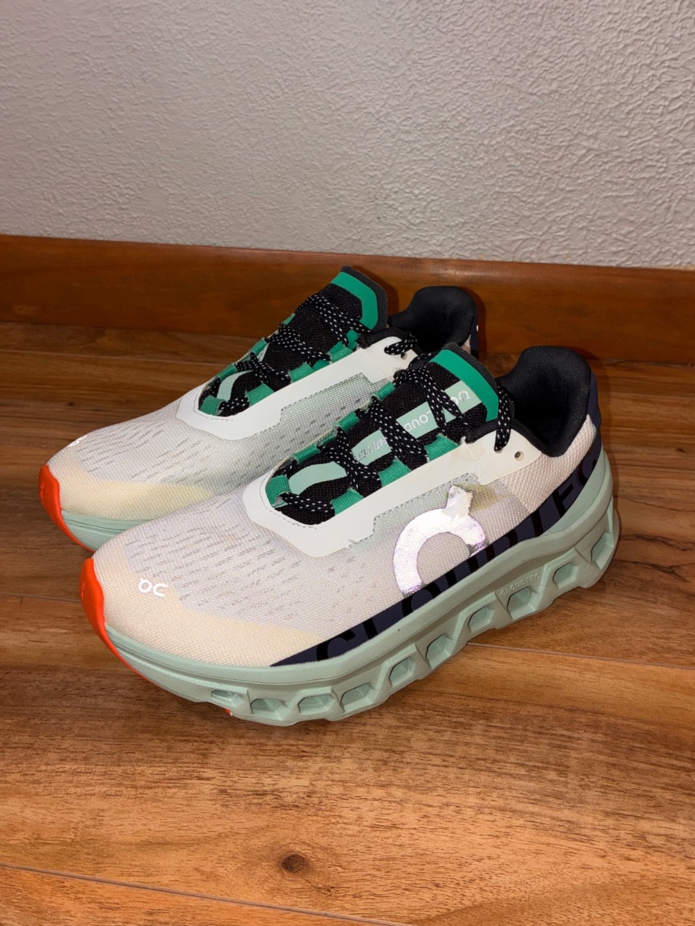 On Cloud Women’s Cloudmonster Athletic Shoe Sneakers, undyed creek- size 6.5